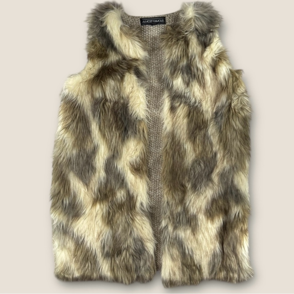 Almost Famous Faux Fur Vest in Brown and Cream‎